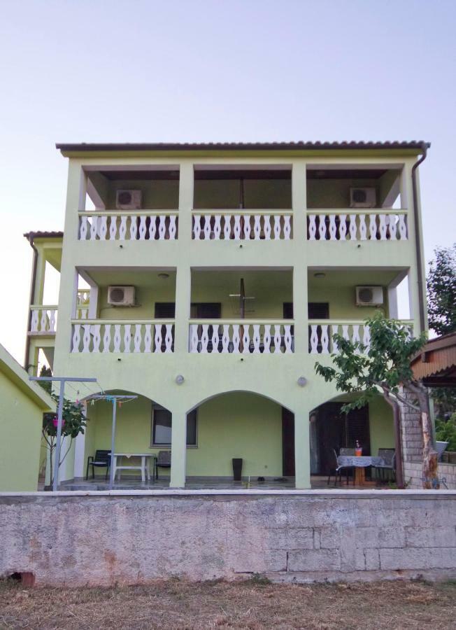 Holiday Home Matosevic Medulin Bagian luar foto